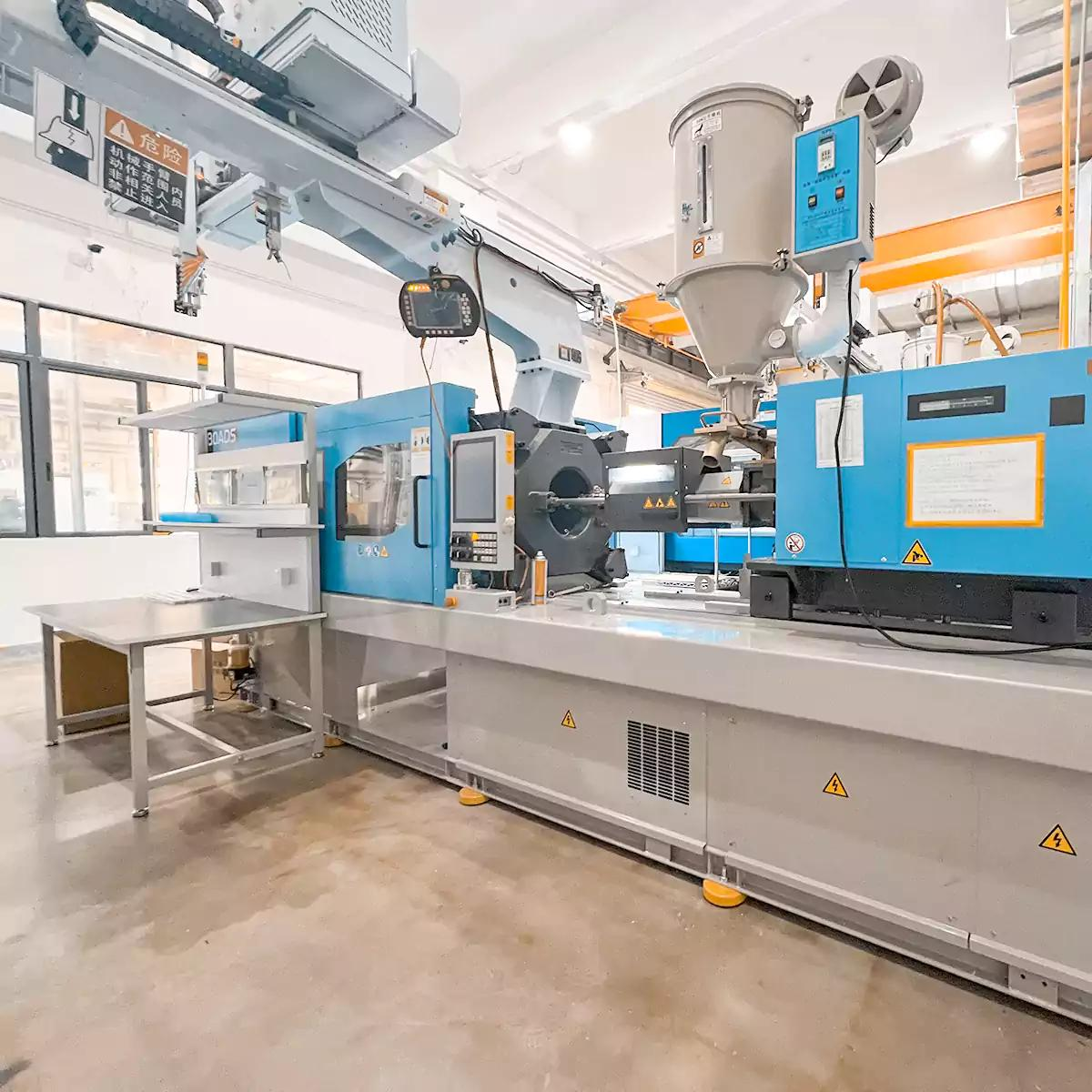 Injection Molding Machine